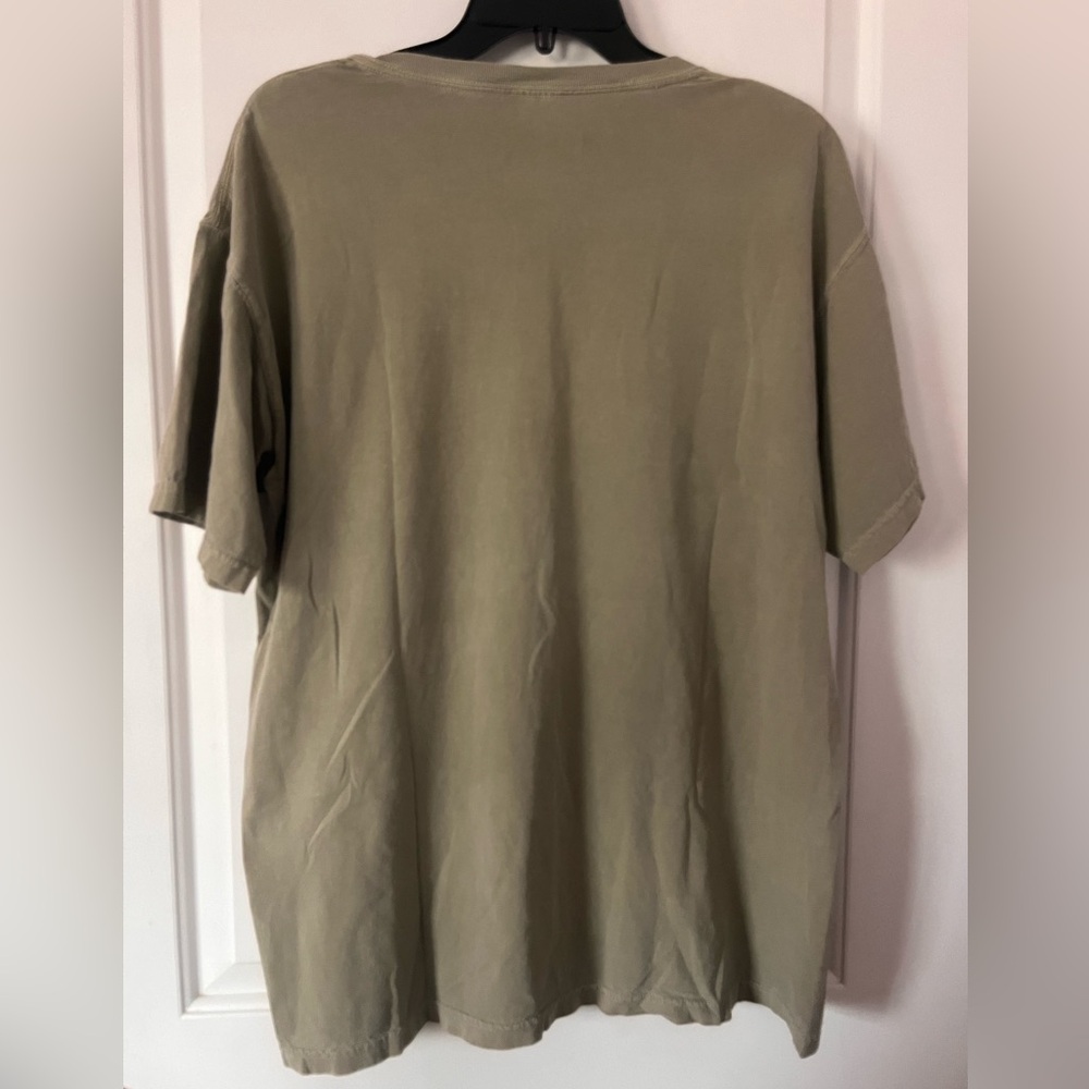 Civil Regime Graphic T-Shirt with Floral Design - Picture 3 of 6